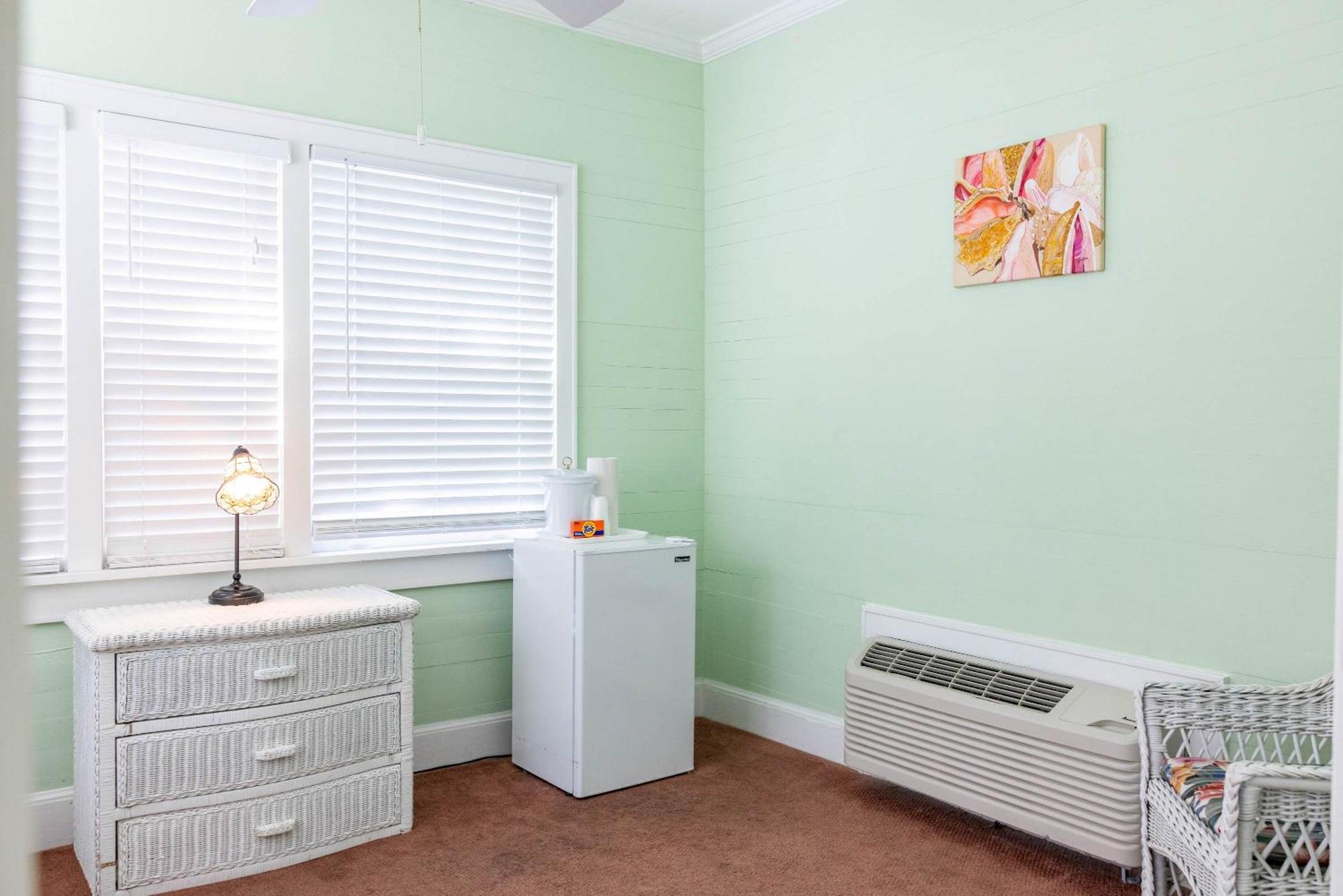 קי וסט King Suite Balcony - At James House מראה חיצוני תמונה